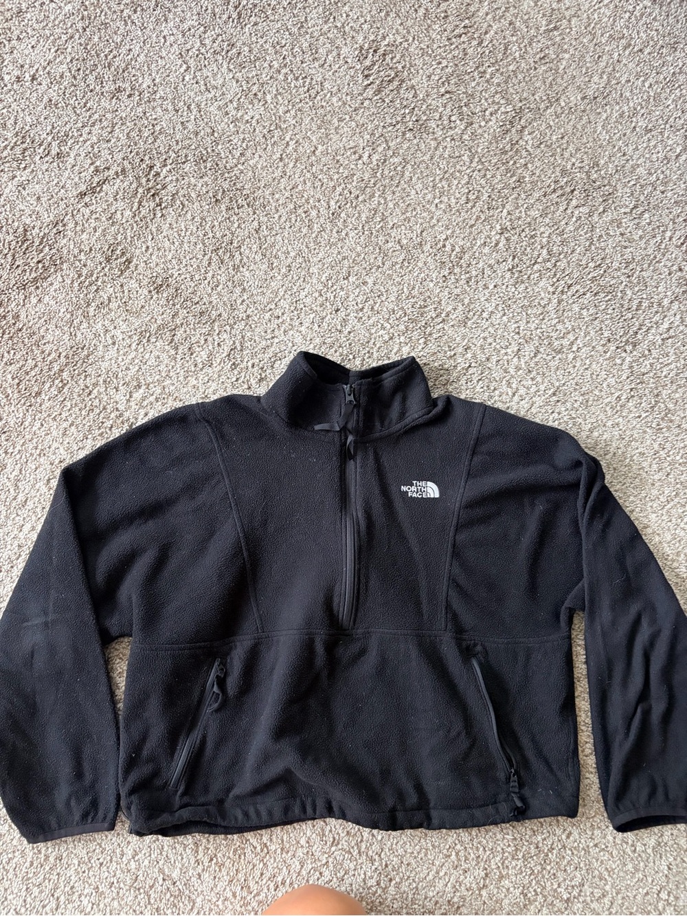 The North Face Women's Black Half-Zip V-Neck Fleece Pullover